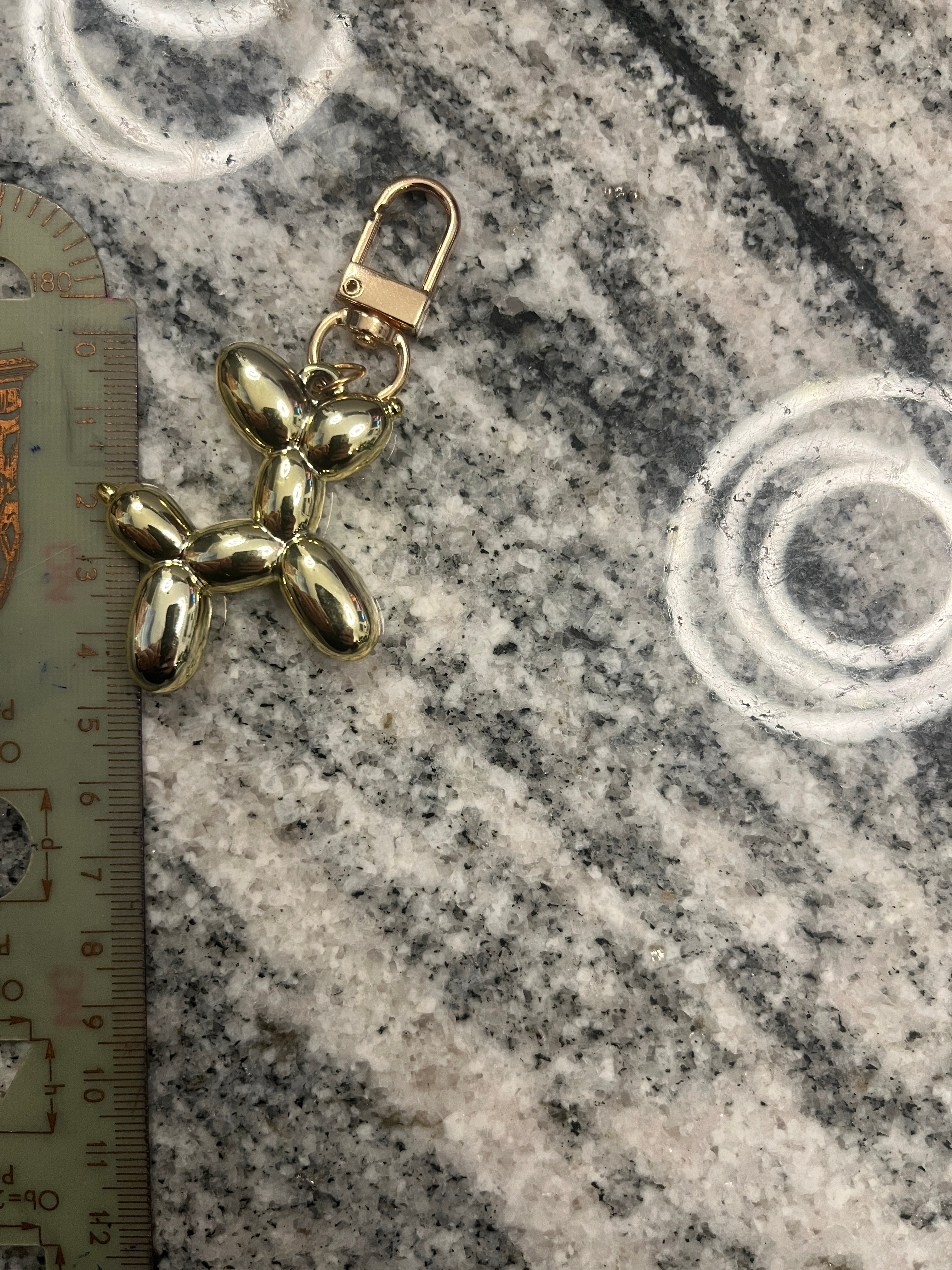 Brelok / Zawieszka Balloon Dog – Metaliczny Piesek - Mix Kolorów