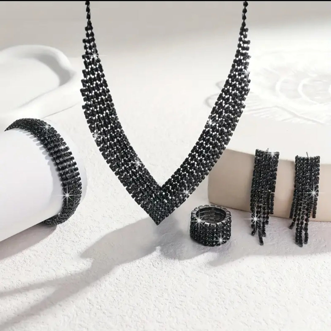 Wieczorowy komplet biżuterii – czarne cyrkonie 4 w 1